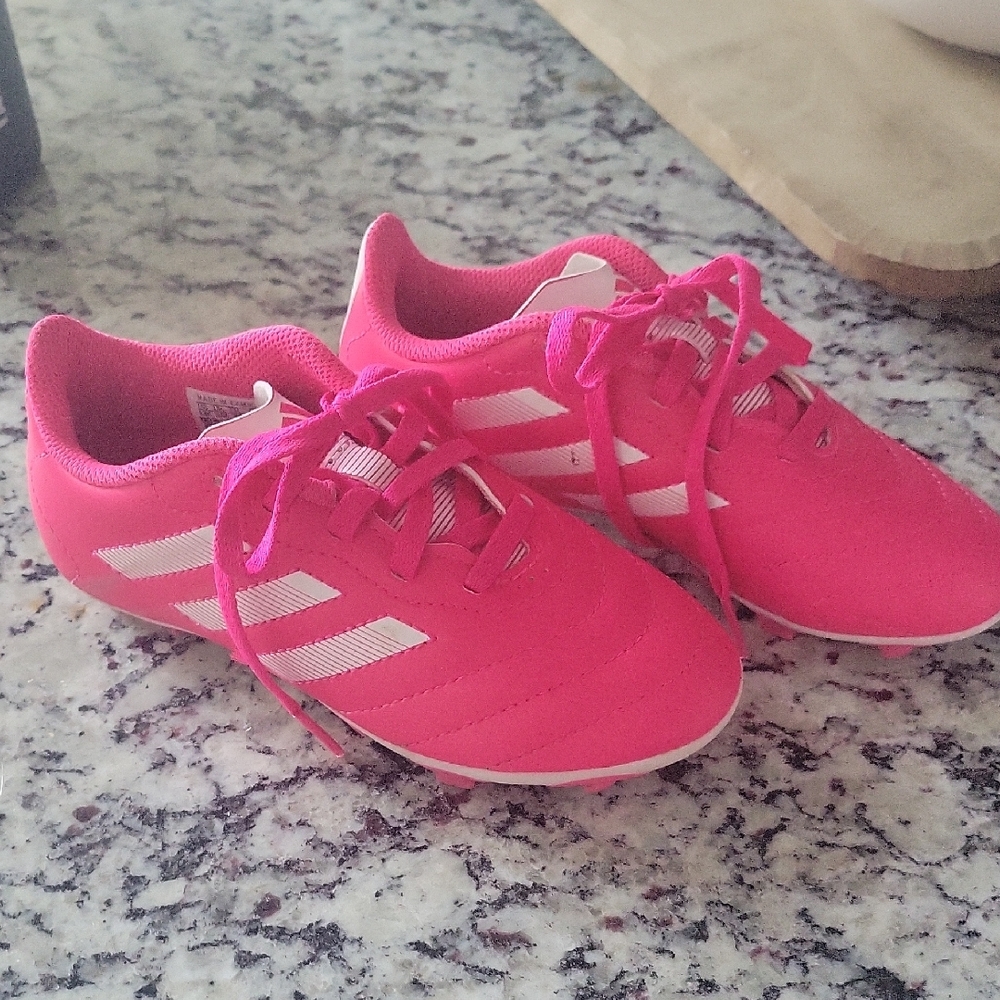 Adidas Kids Hot Pink Cleats - Picture 4 of 6